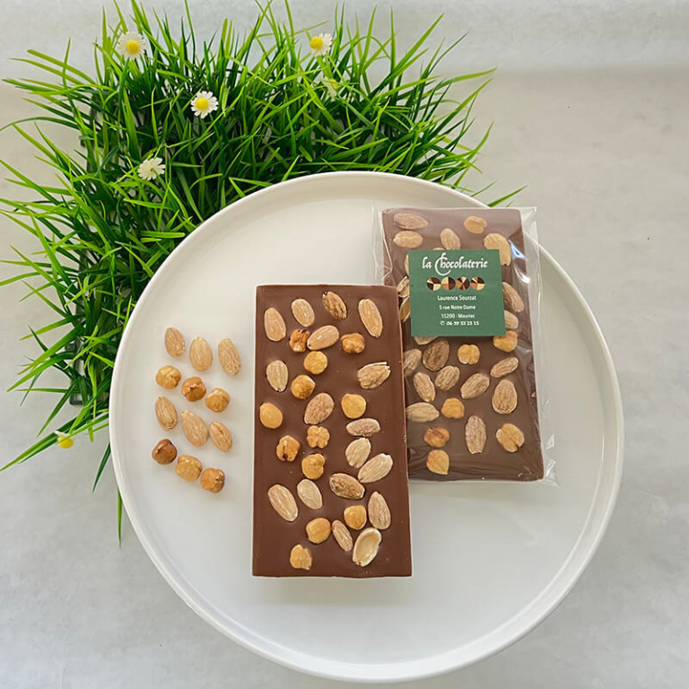 Tablet chocolate with anthrax hazelnut Tablet chocolate with anthrax hazelnut